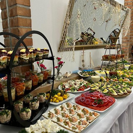 Pensjonat Stach Устка Екстер'єр фото